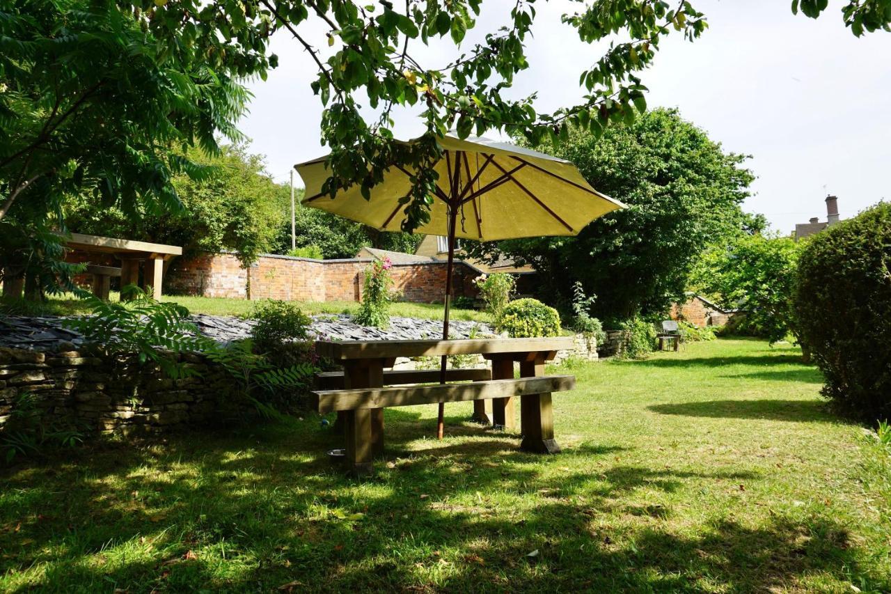 The Coach House And The Stable Apartment Woodchester Exterior foto
